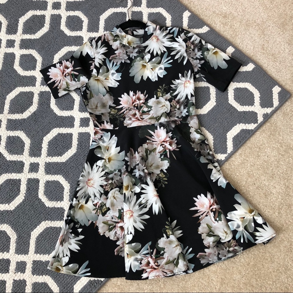 Floral backless Dress